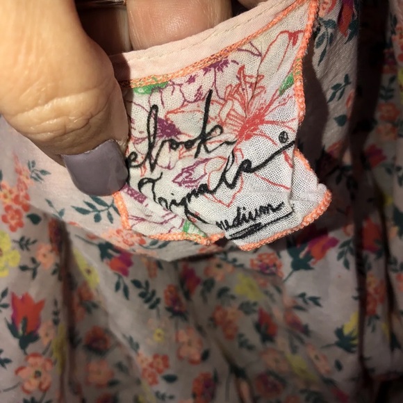 Scrapbook Originals Brown Yellow Orange Floral Top M Shirt Cold Shoulder - Picture 12 of 12